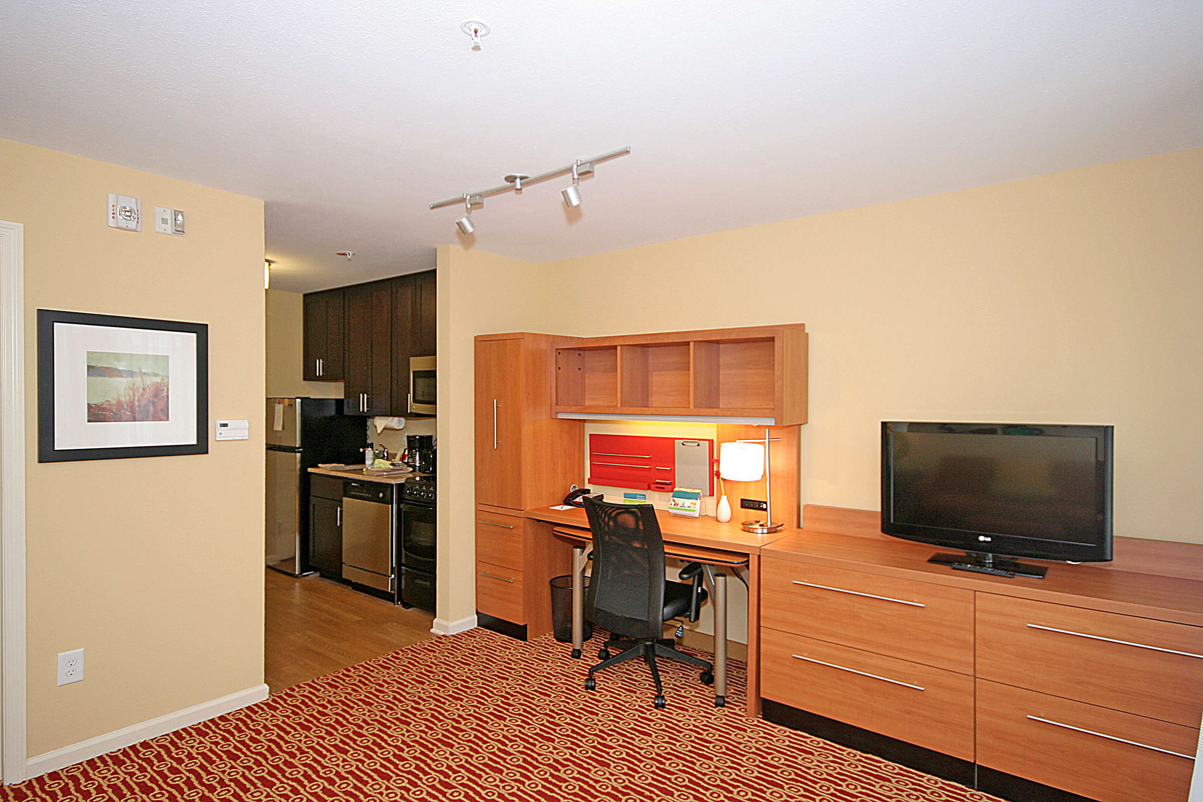 Hotel TownePlace Suites by Marriott Whiskey Road photo 5