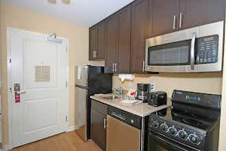 Hotel TownePlace Suites by Marriott Whiskey Road photo 3