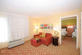 Hotel TownePlace Suites by Marriott Whiskey Road photo 4