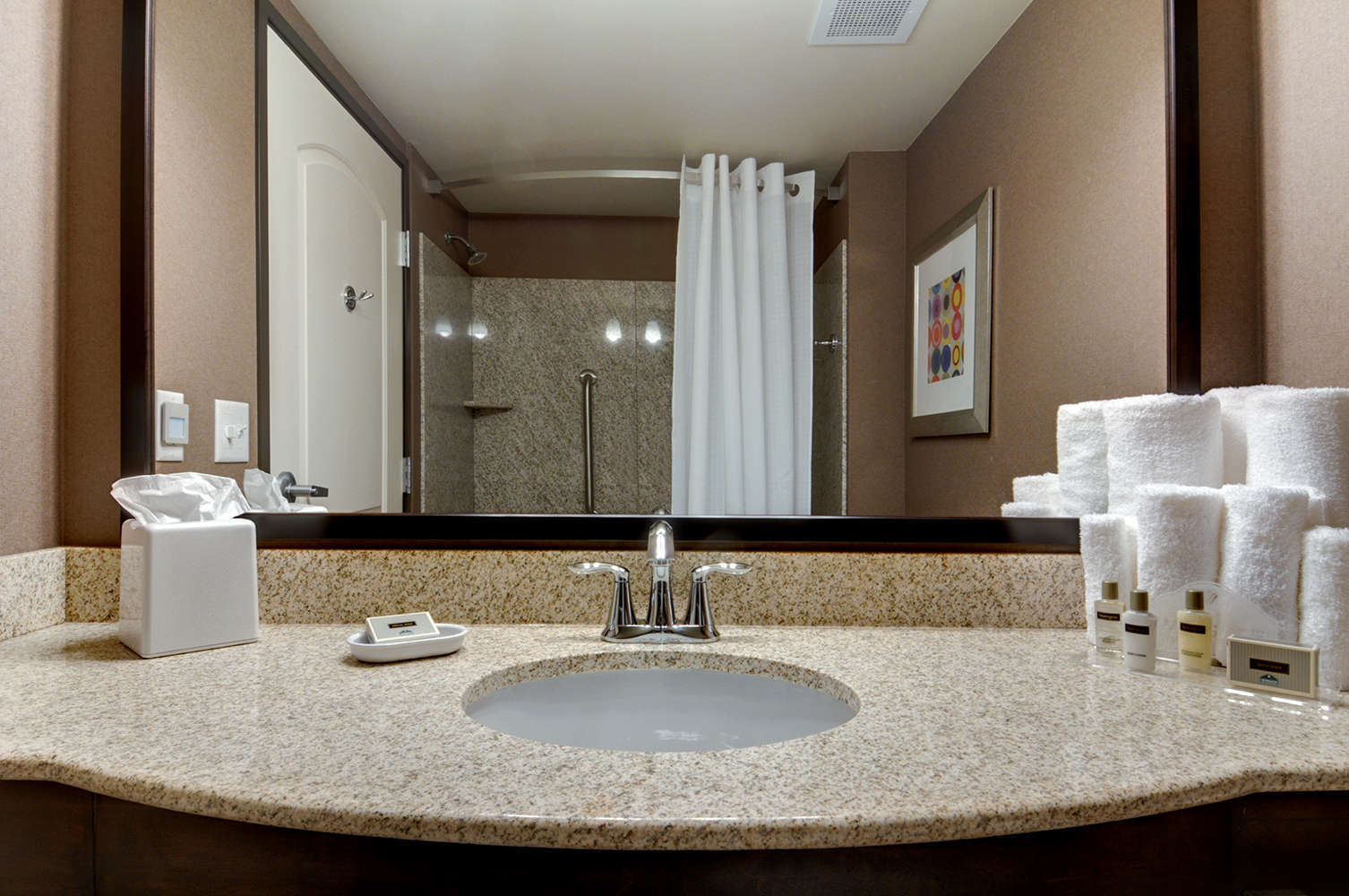 Hotel Wingate St. George photo 4