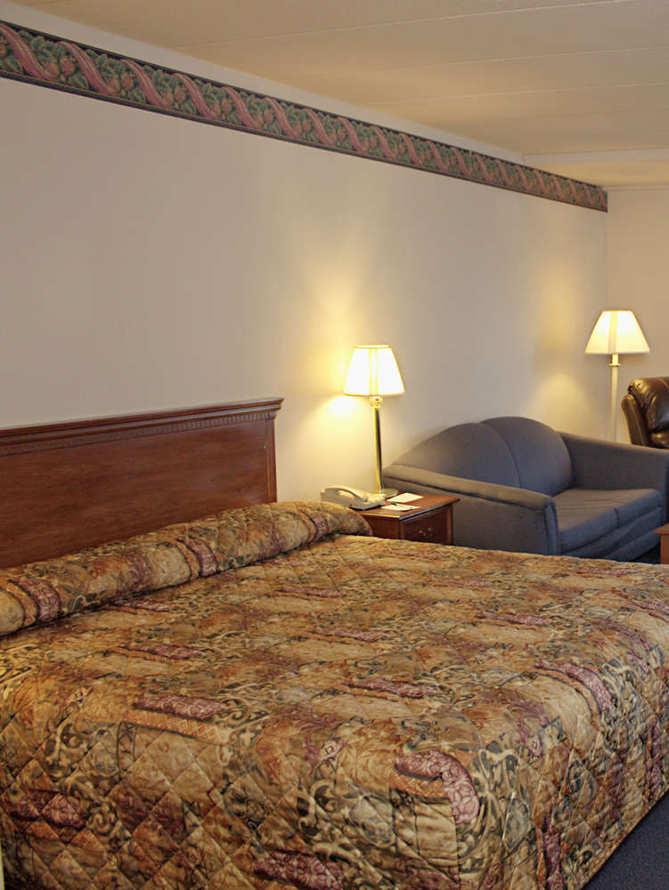 Hotel GuestHouse International Inn & Suites Rochester photo 1