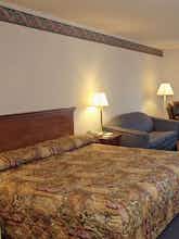 Hotel GuestHouse International Inn & Suites Rochester photo 1