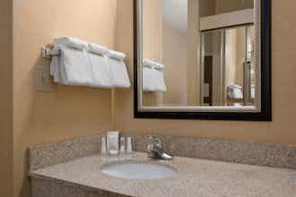 Hotel Baymont Inn & Suites Northwest photo 5