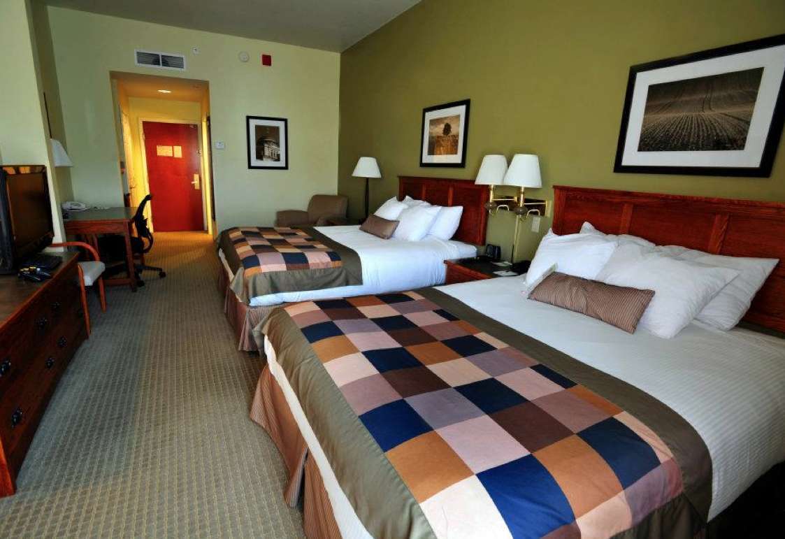 Hotel Wingate By Wyndham of Helena photo 2