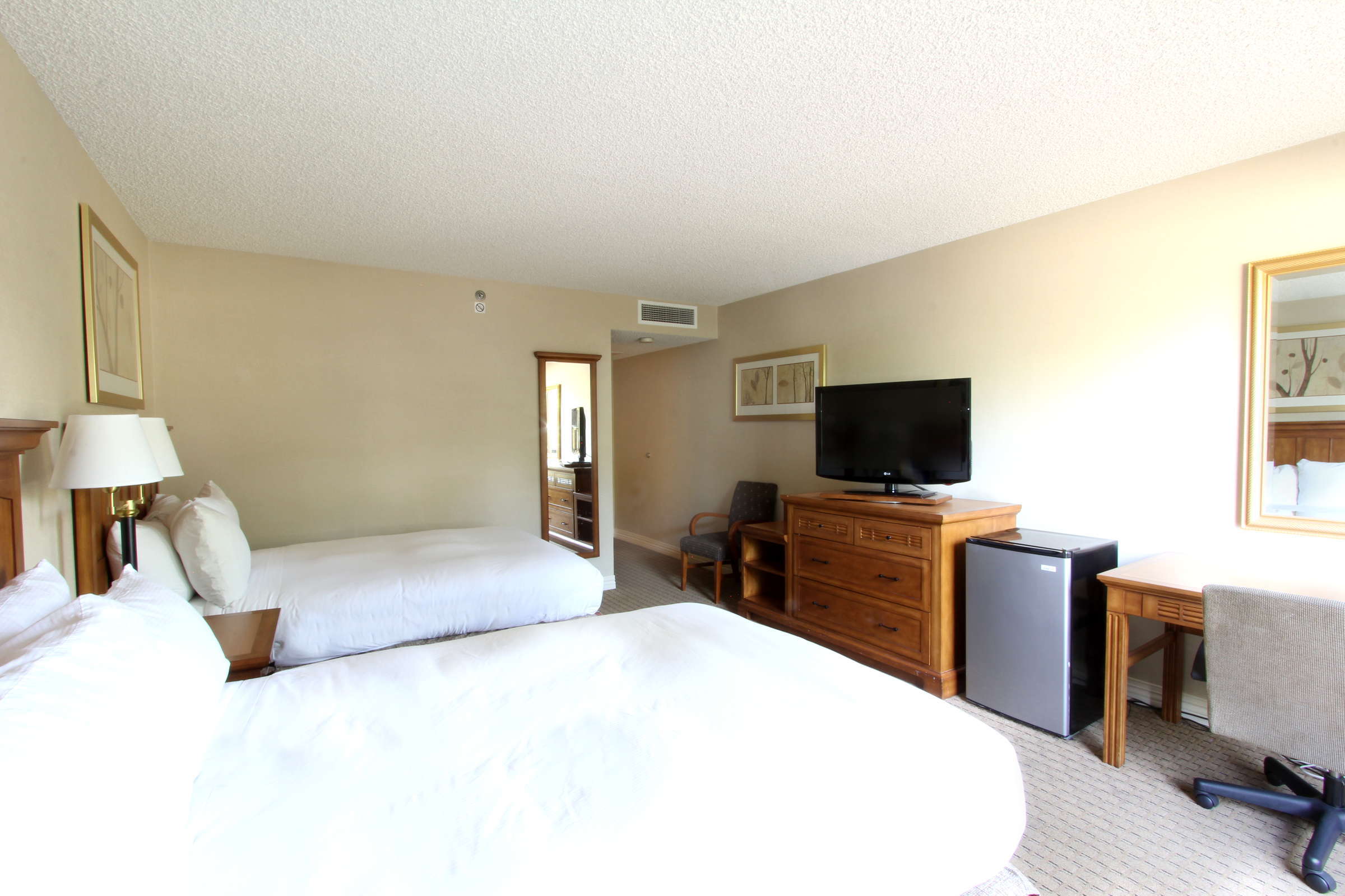 Hotel DoubleTree by Hilton San Bernardino photo 5