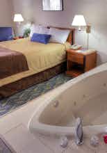 Hotel Travelodge At the Falls photo 1