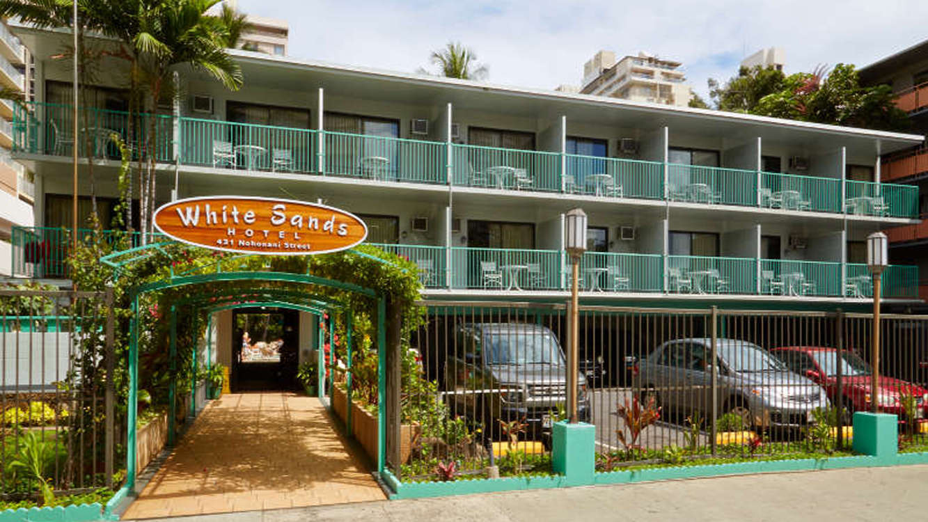 White Sands Hotel