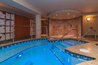 Hotel Banff Caribou Lodge and Spa photo 1