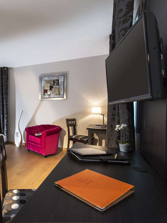 Hotel Seven Urban Suites Nantes Centre photo 4