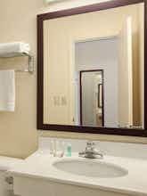 Hotel Baymont Inn & Suites Jefferson City photo 4