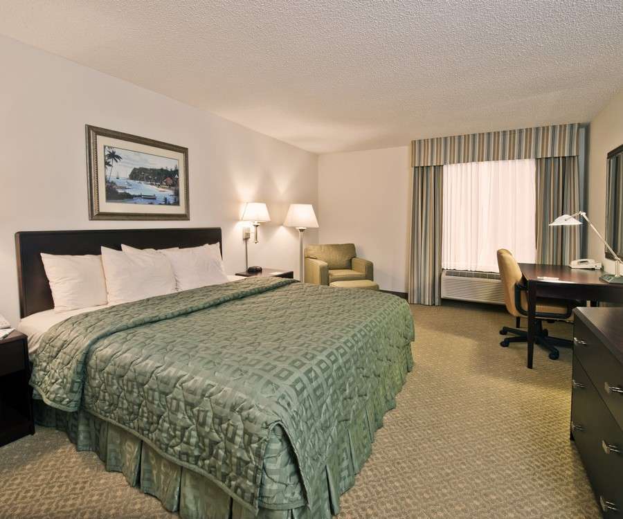 Hotel Ann Arbor Regent Hotel & Suites photo 2