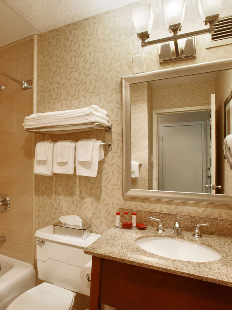 Hotel Ramada Ellsworth photo 4