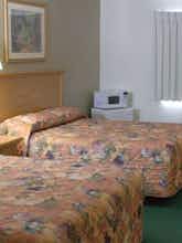 Hotel Paynesville Inn & Suites photo 1