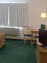 Hotel Paynesville Inn & Suites photo 3