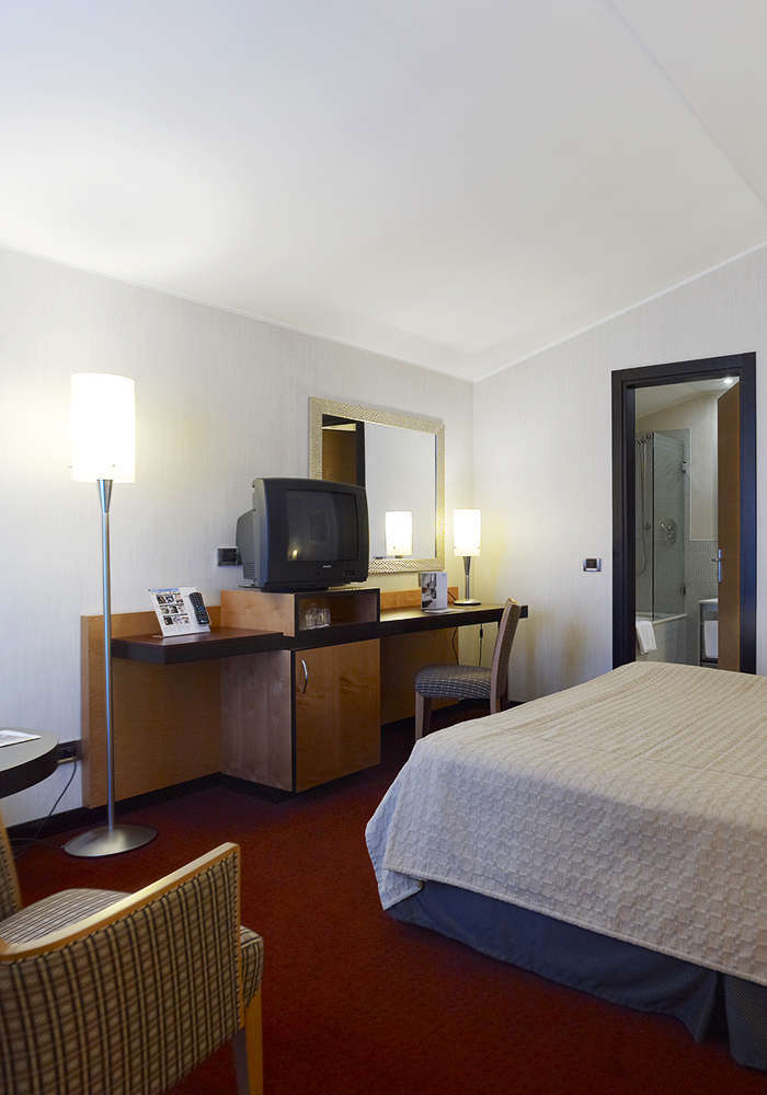 Hotel NH Brescia photo 5