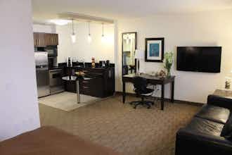 Hotel Place Louis Riel Suite Hotel photo 5