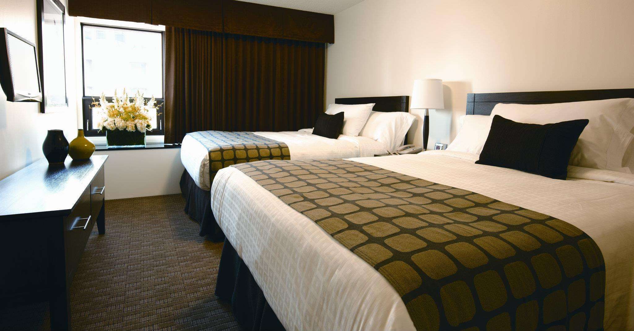 Hotel Place Louis Riel Suite Hotel photo 3