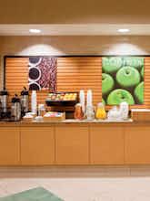 Hotel La Quinta Inn & Suites Colorado Springs South Airport photo 5
