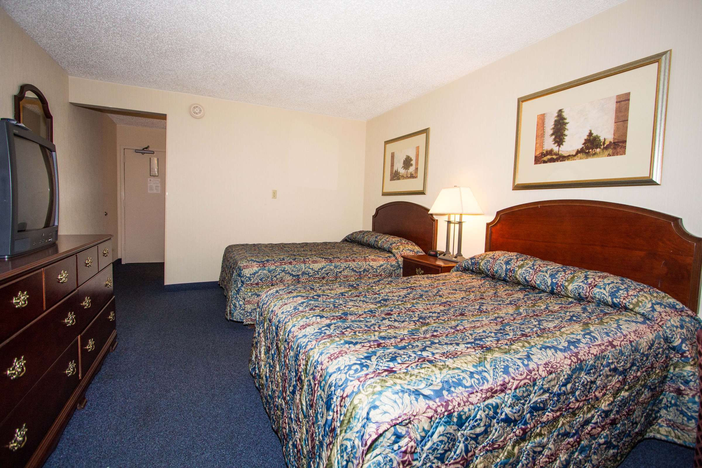 Hotel The Mulberry Inn and Plaza photo 4