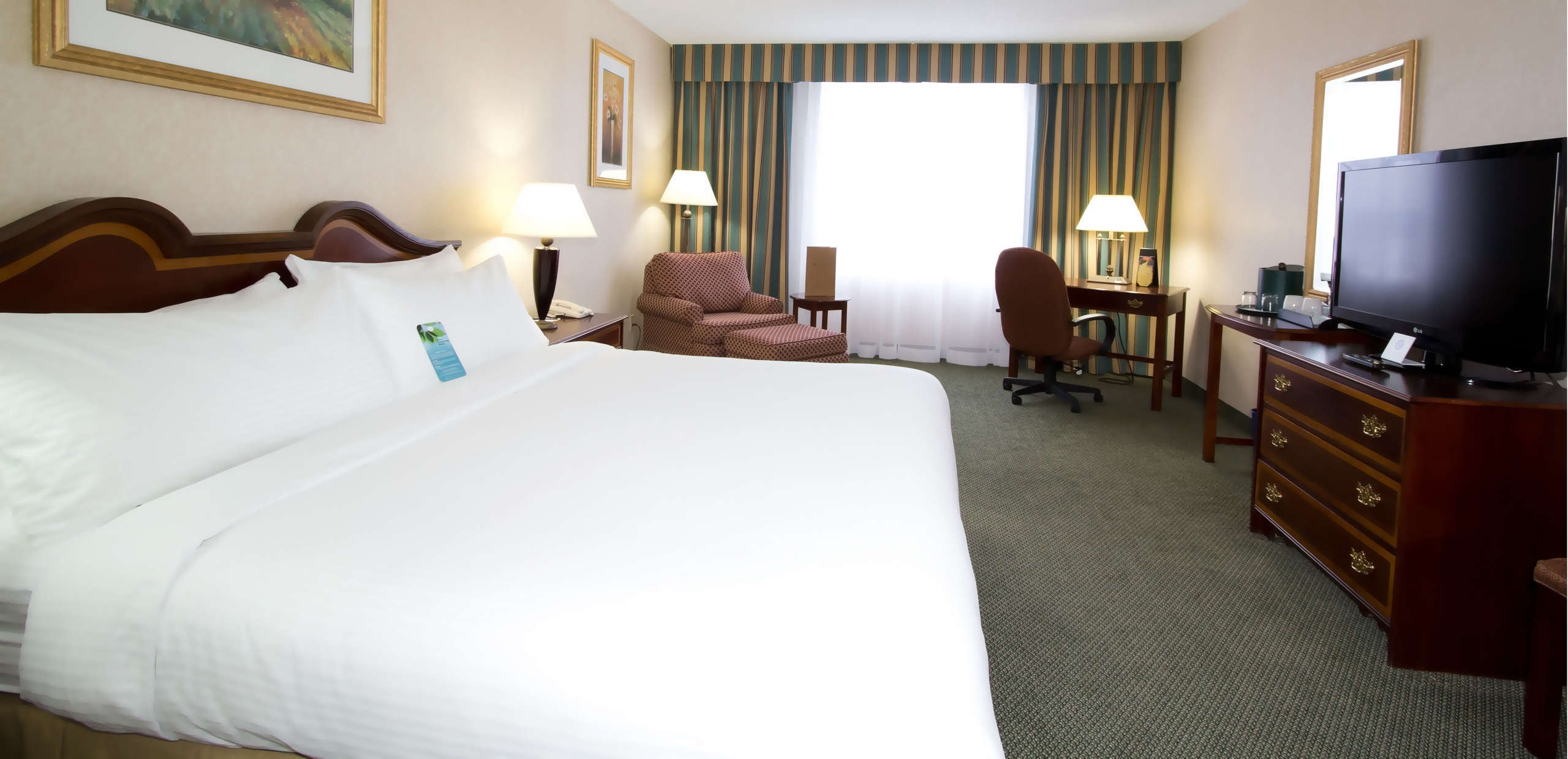 Hotel Sawridge Inn and Conference Centre Edmonton South photo 2