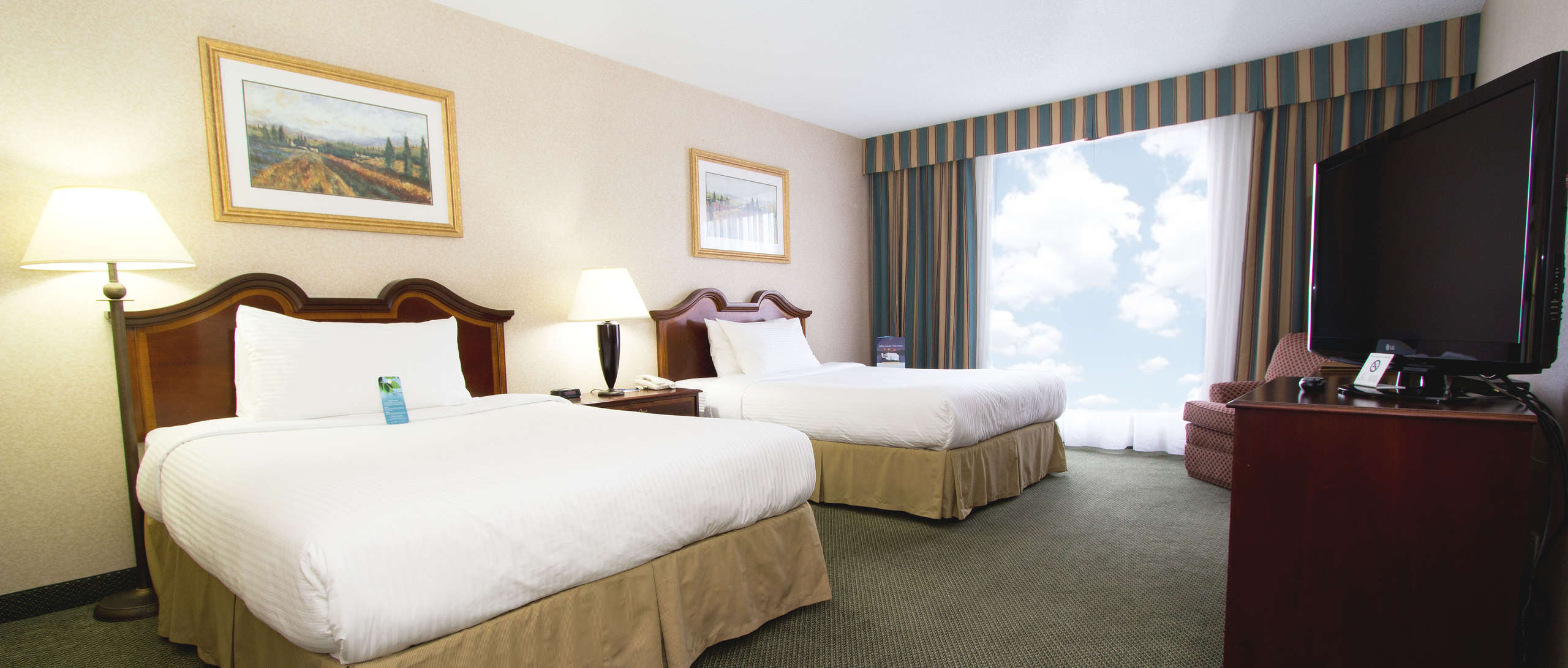 Hotel Sawridge Inn and Conference Centre Edmonton South photo 3