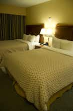 Hotel Embassy Suites, Logan Airport photo 5