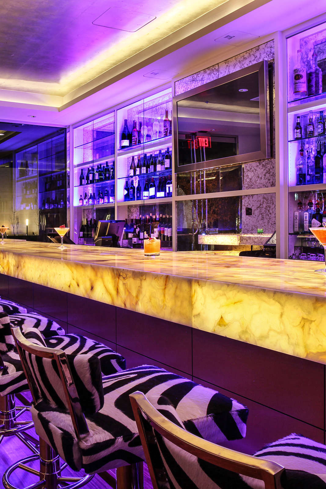 Hotel Avenue of the Arts Costa Mesa, a Tribute Portfolio Hotel photo 2