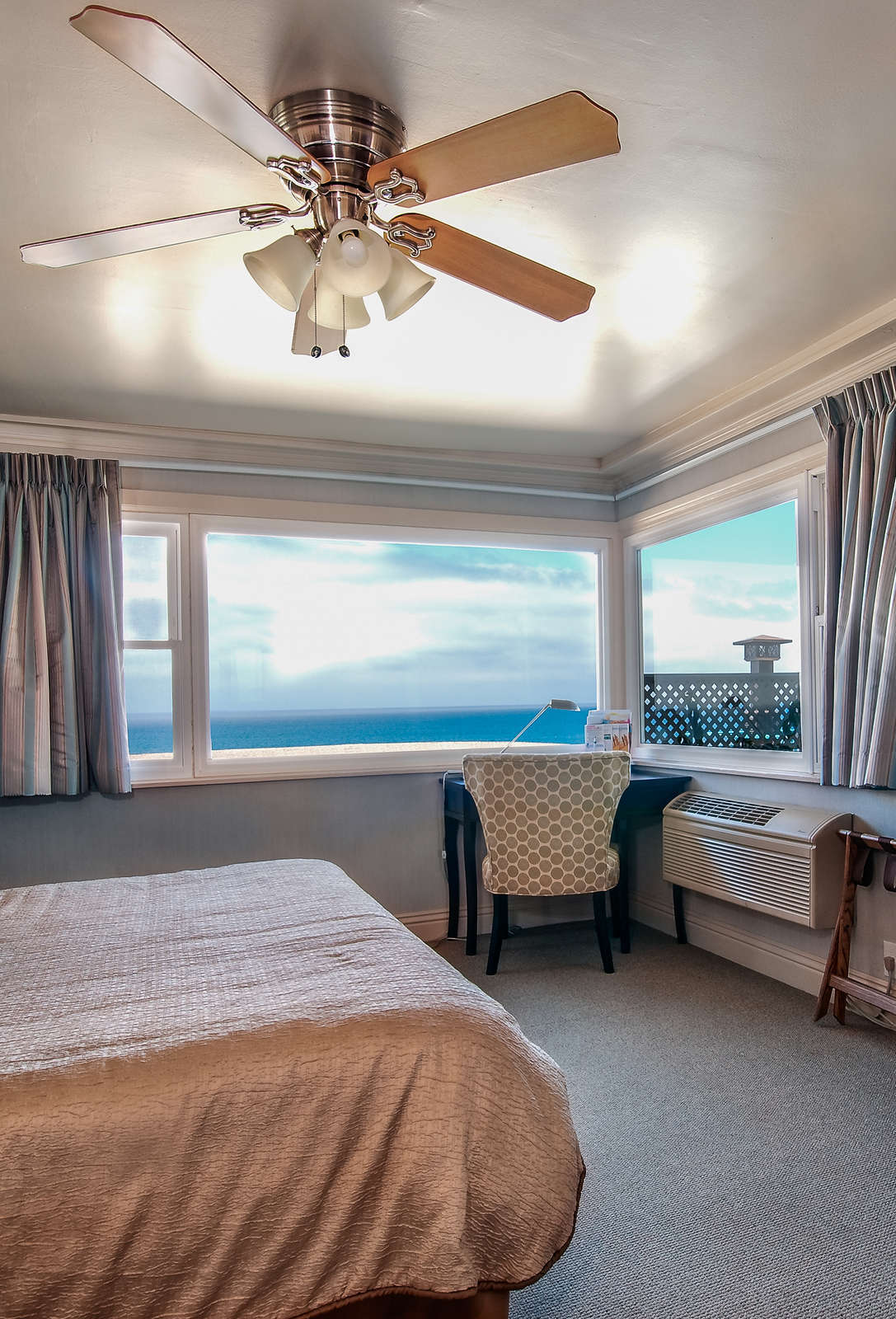 Hotel Laguna Riviera Beach Resort photo 5