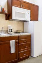 Hotel Prominence Hotel & Suites Lake Forest photo 4