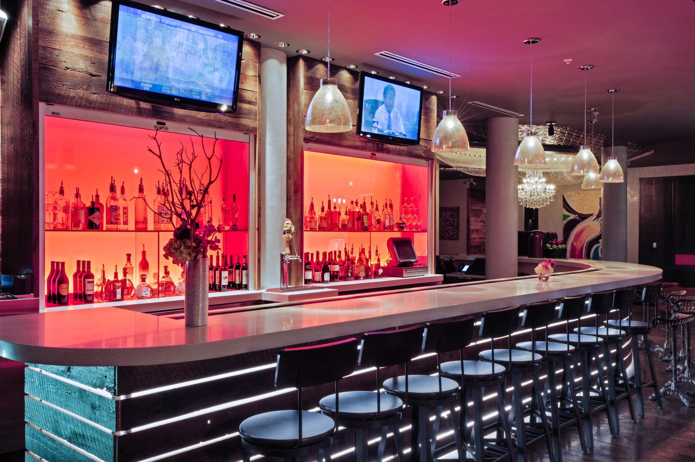 Hotel NYLO Dallas South Side photo 2