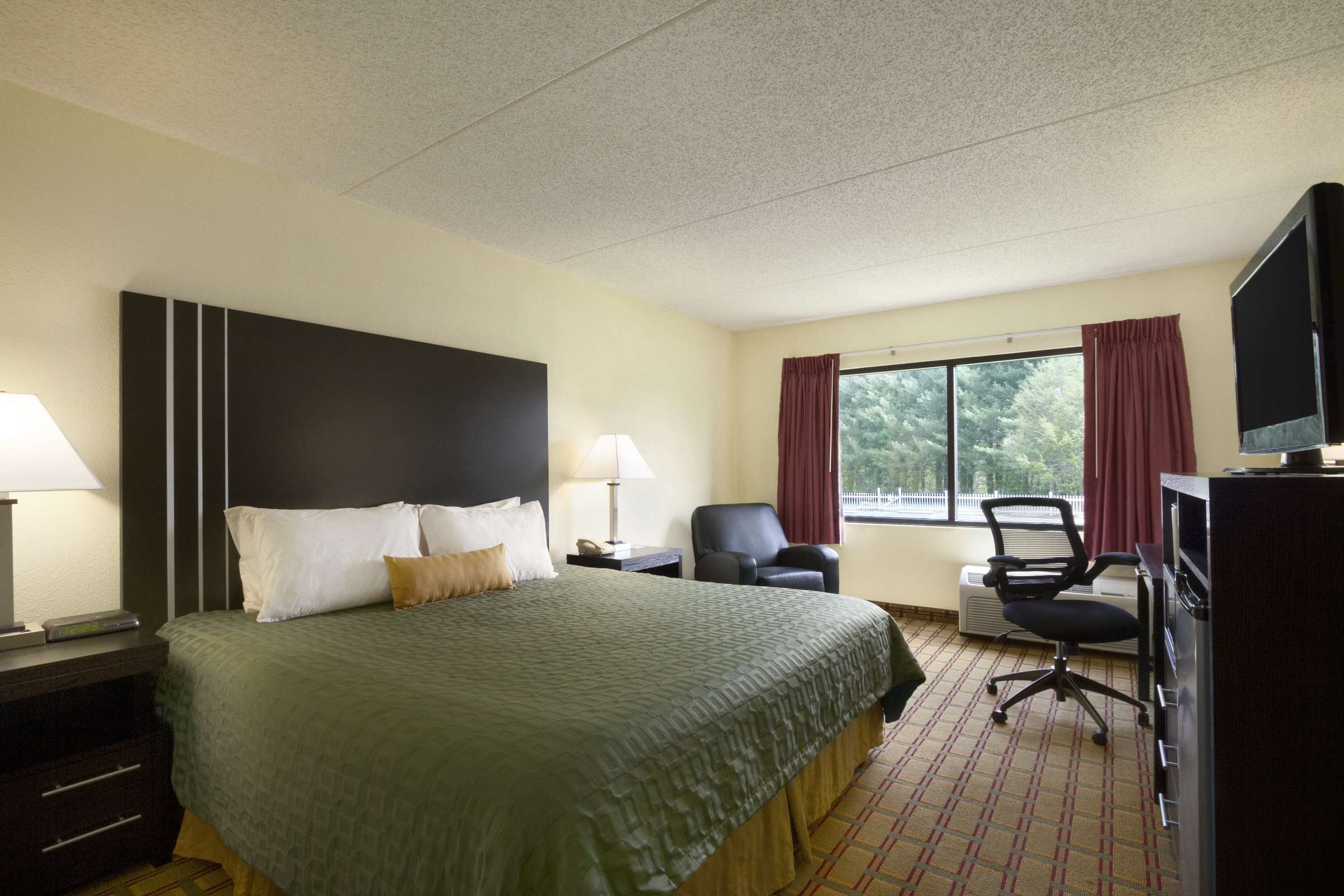 Hotel Ramada River Ridge photo 2