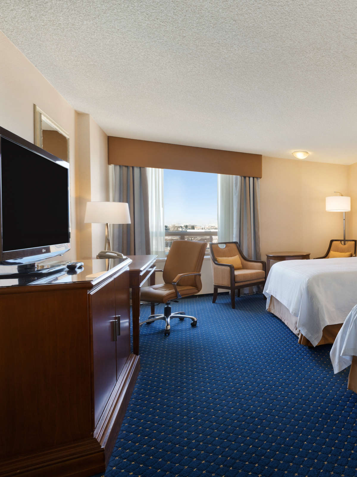 Hotel Coast Plaza Hotel photo 5