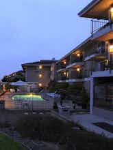 Hotel Executive Inn & Suites photo 1