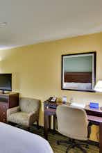 Hotel Hampton Inn & Suites West Sacramento photo 4
