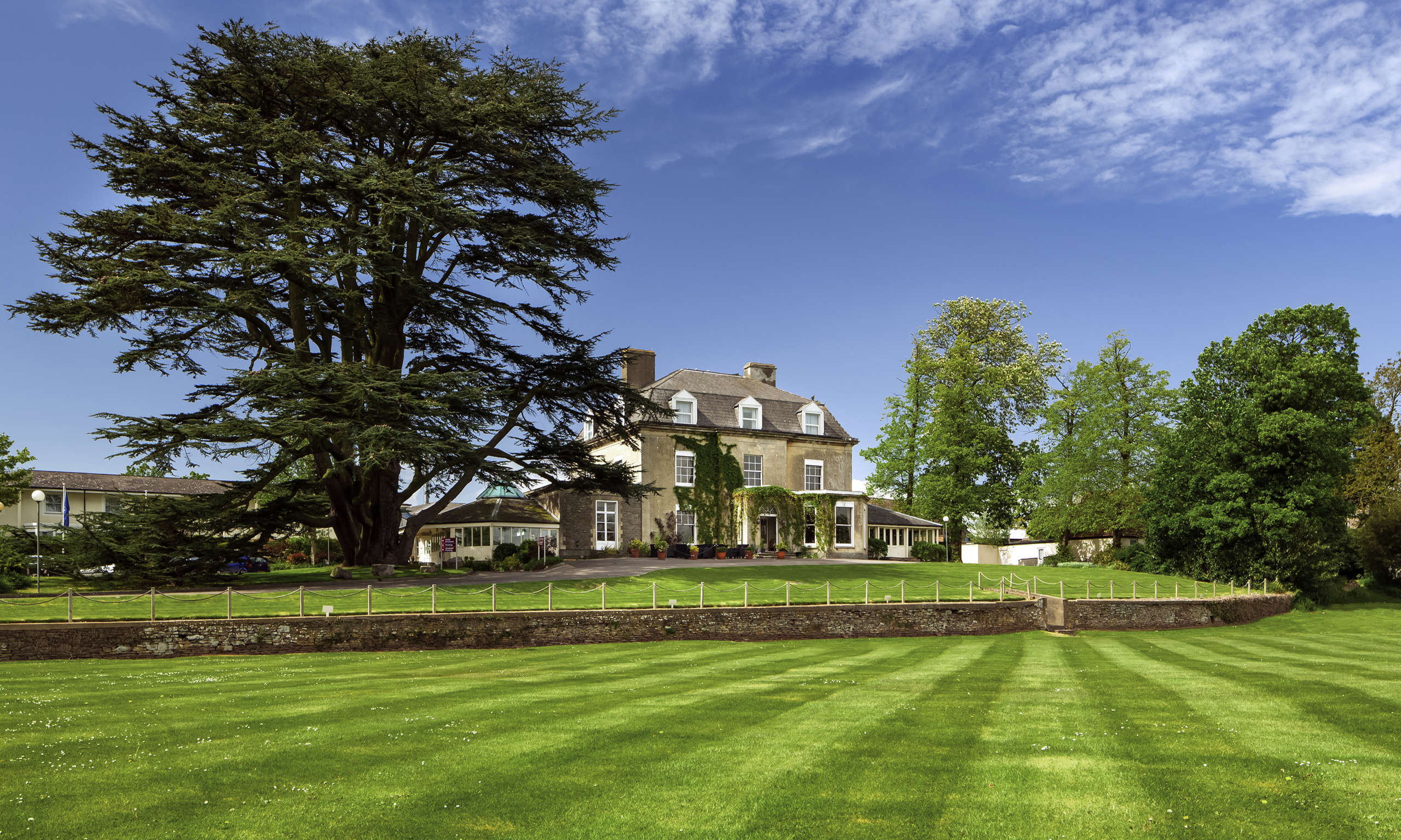 Mercure Bristol North The Grange Hotel