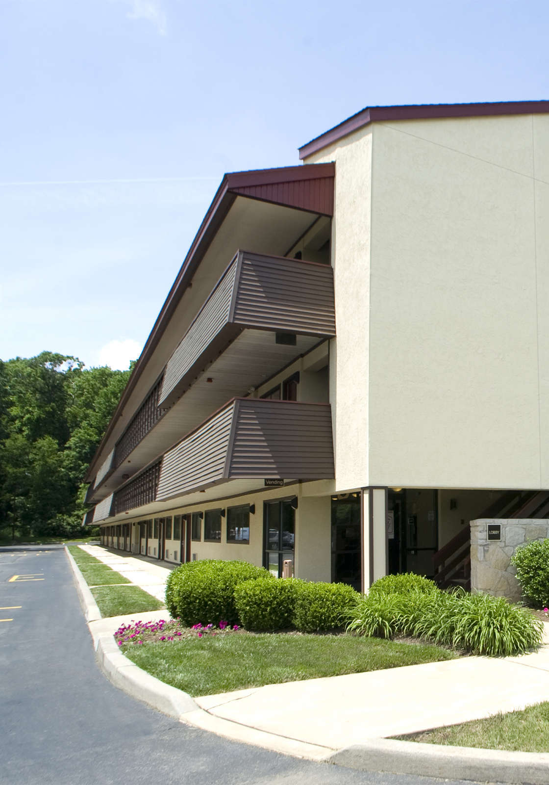 Hotel Red Roof PLUS+ Columbus - The Ohio State University photo 4