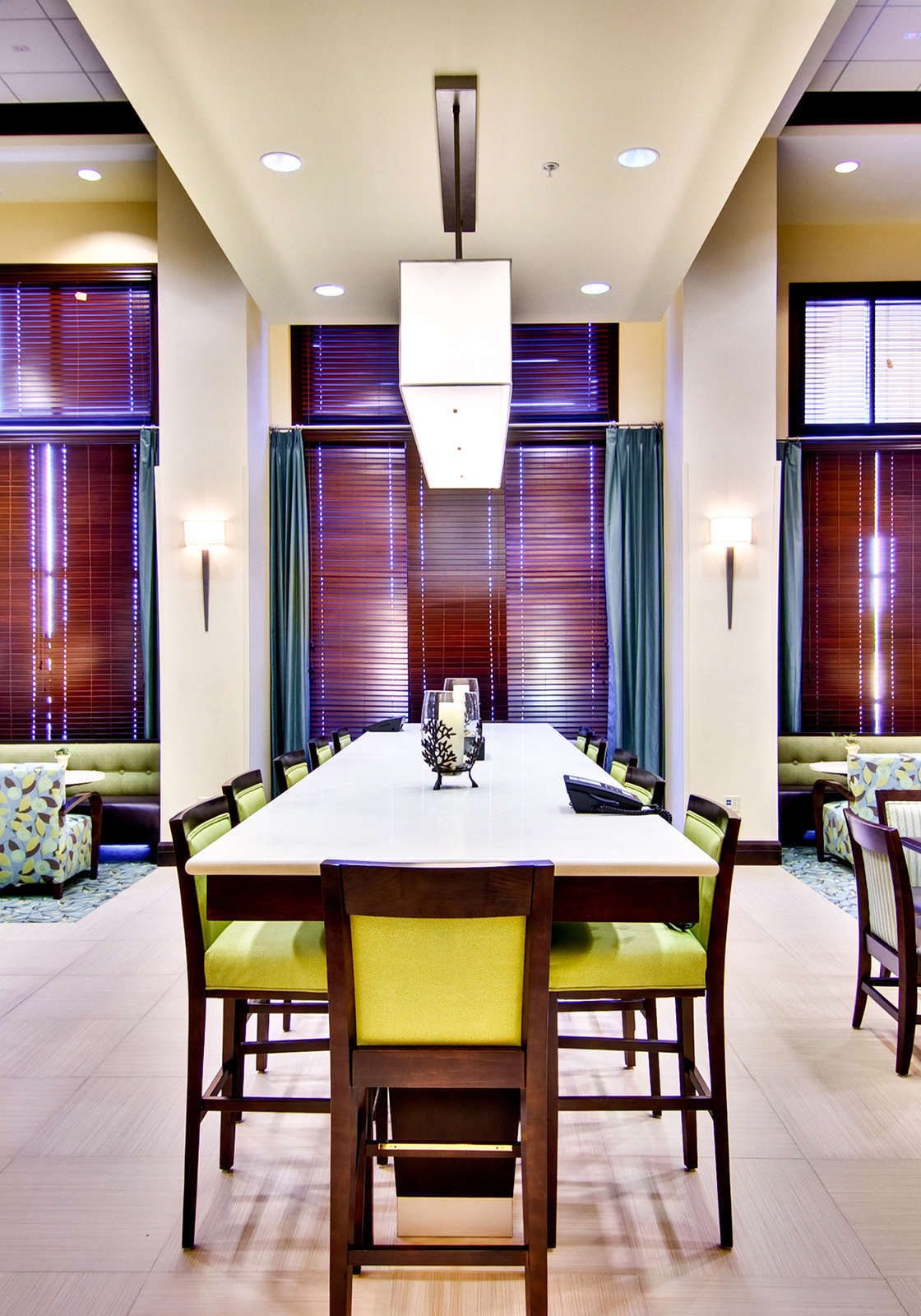 Hotel Hampton Inn & Suites West Sacramento photo 1