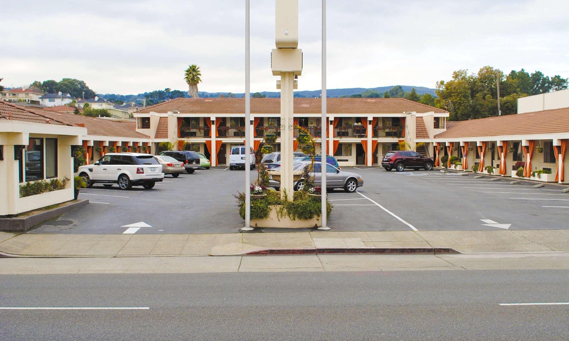 Millwood Inn & Suites