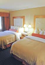 Hotel Millwood Inn & Suites photo 5