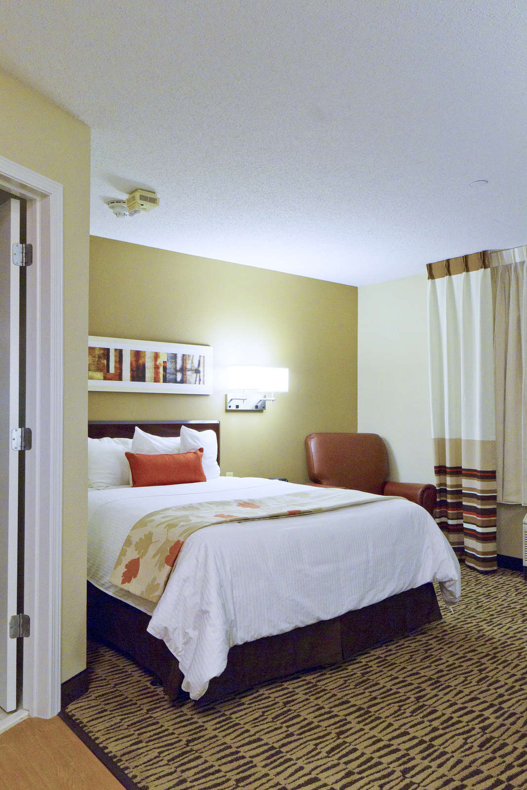 Hotel Hawthorn Suites by Wyndham Chicago Schaumburg photo 1