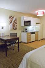 Hotel Hawthorn Suites by Wyndham Chicago Schaumburg photo 2
