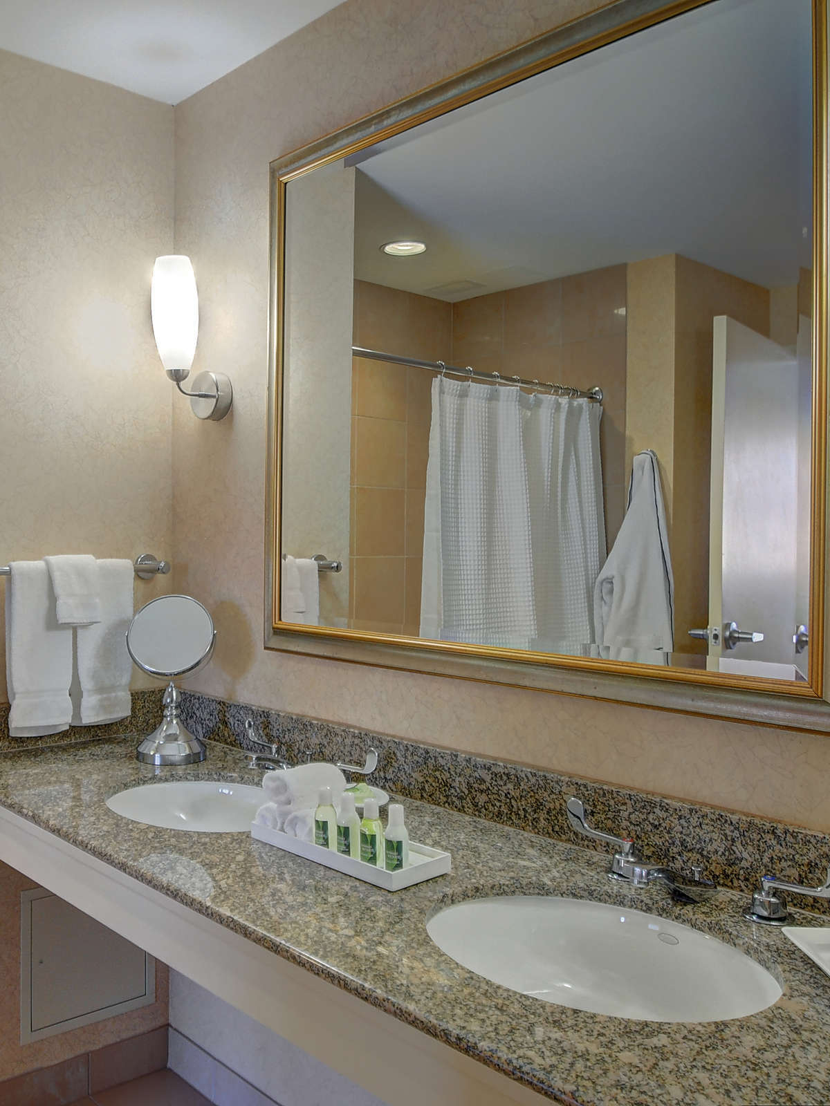 Hotel Southbridge Hotel and Conference Center photo 5