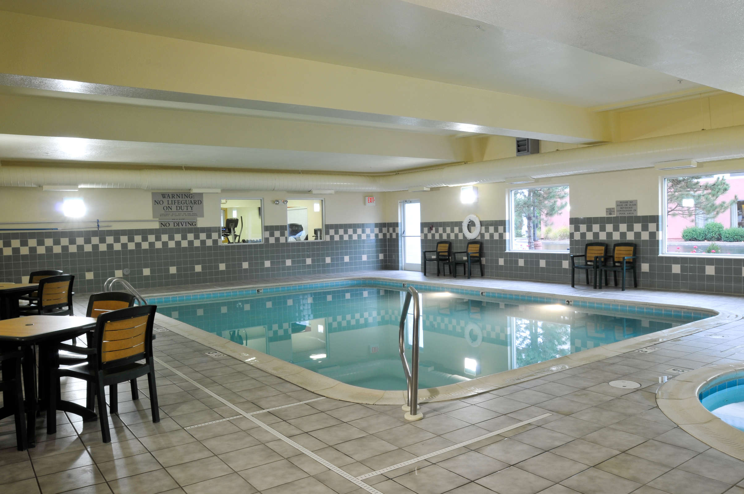 Hotel Country Inn & Suites by Carlson - Cincinnati Airport photo 2