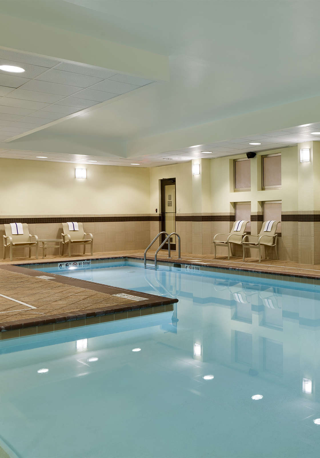 Hotel Hampton Inn & Suites National Harbor - Alexandria Area photo 1