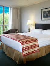 Hotel Harbour Towers Hotel & Suites photo 2