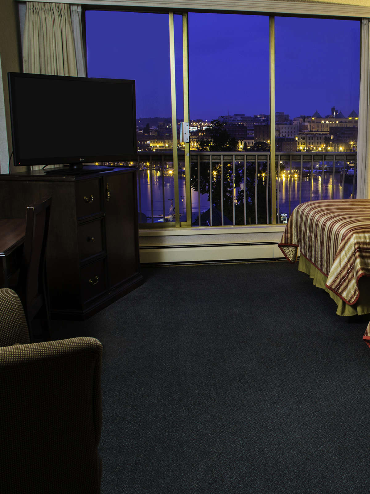 Hotel Harbour Towers Hotel & Suites photo 3