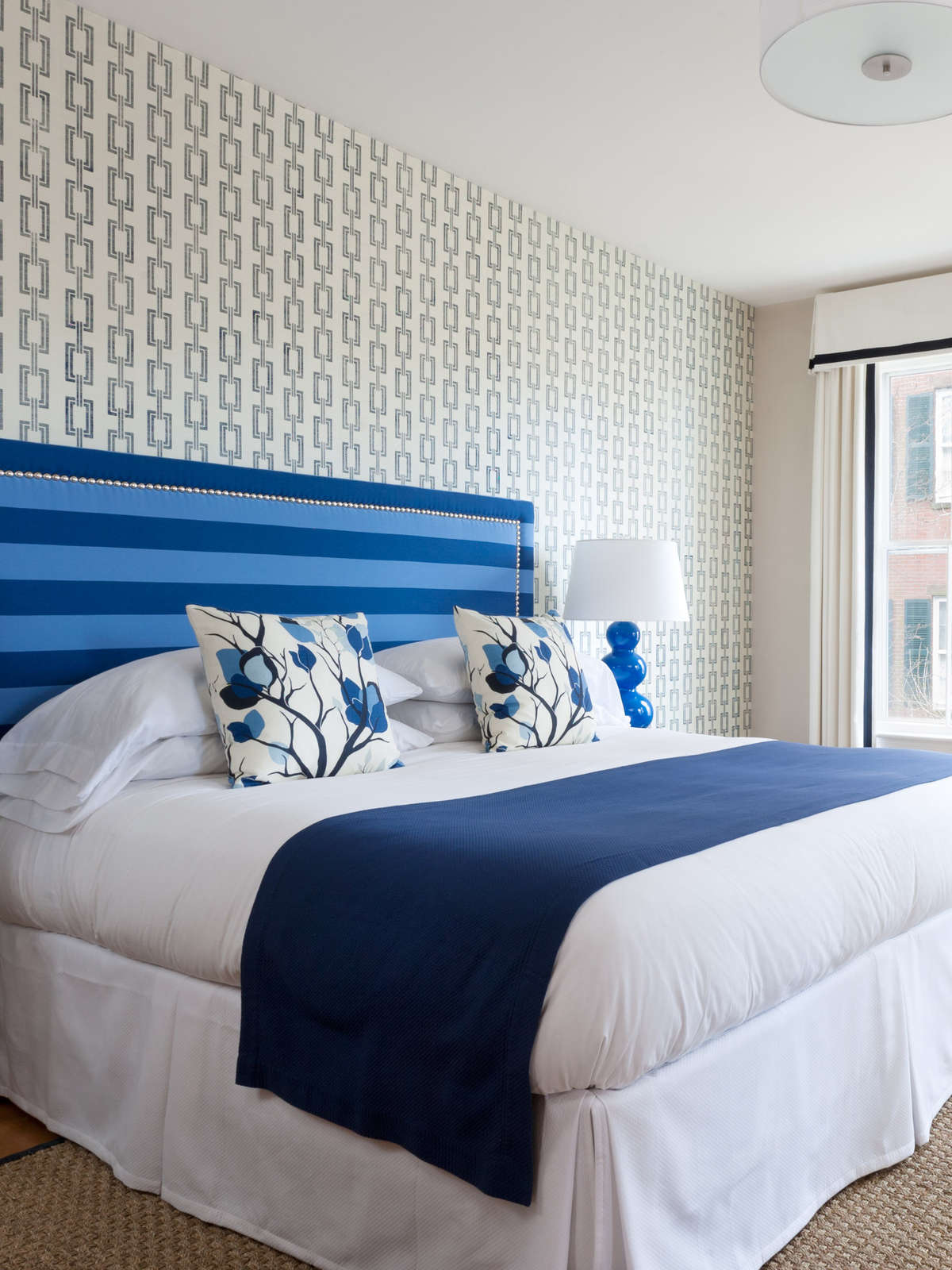 Hotel 76 Main Street photo 5