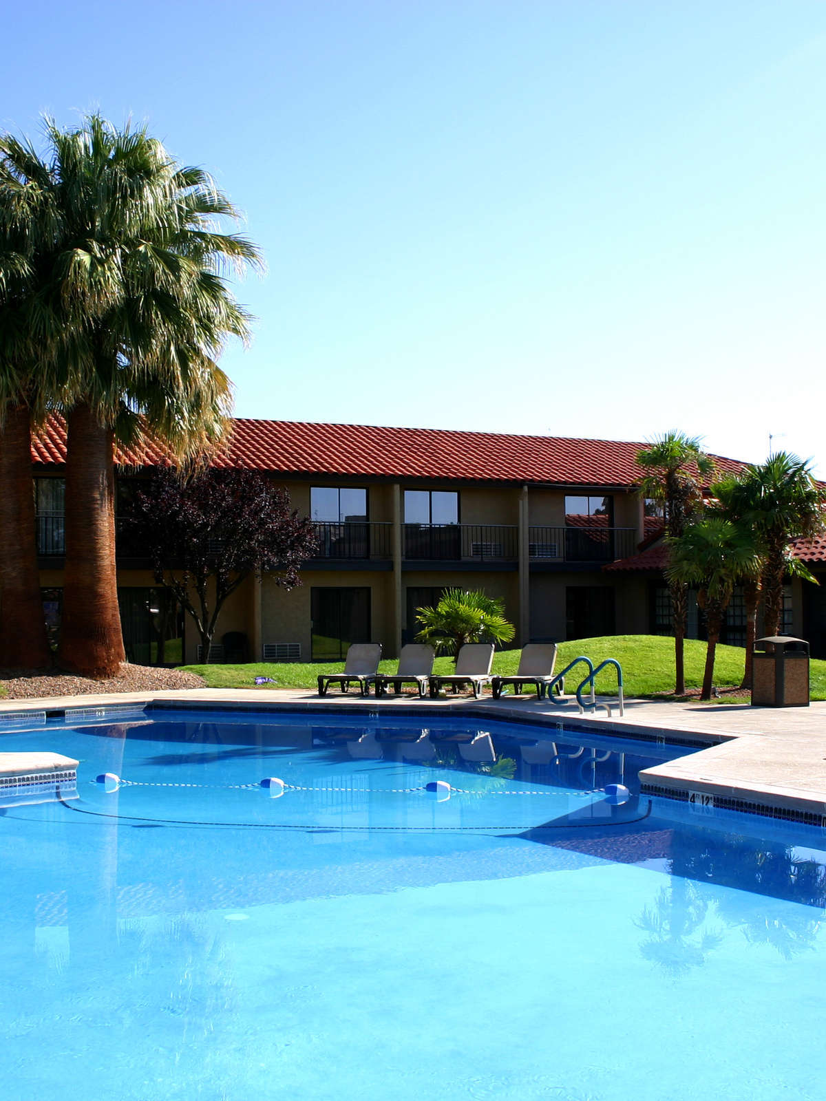 Hotel Crystal Inn Hotel & Suites - St. George photo 2