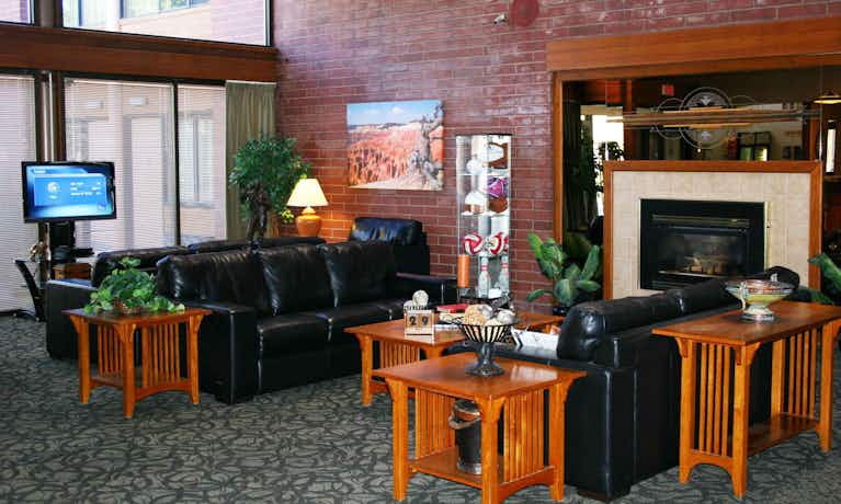 Crystal Inn Hotel & Suites Cedar City