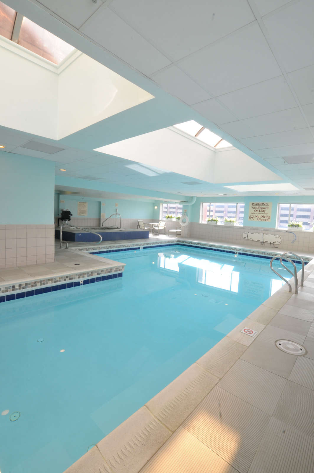 Hotel Embassy Suites RiverCenter photo 3